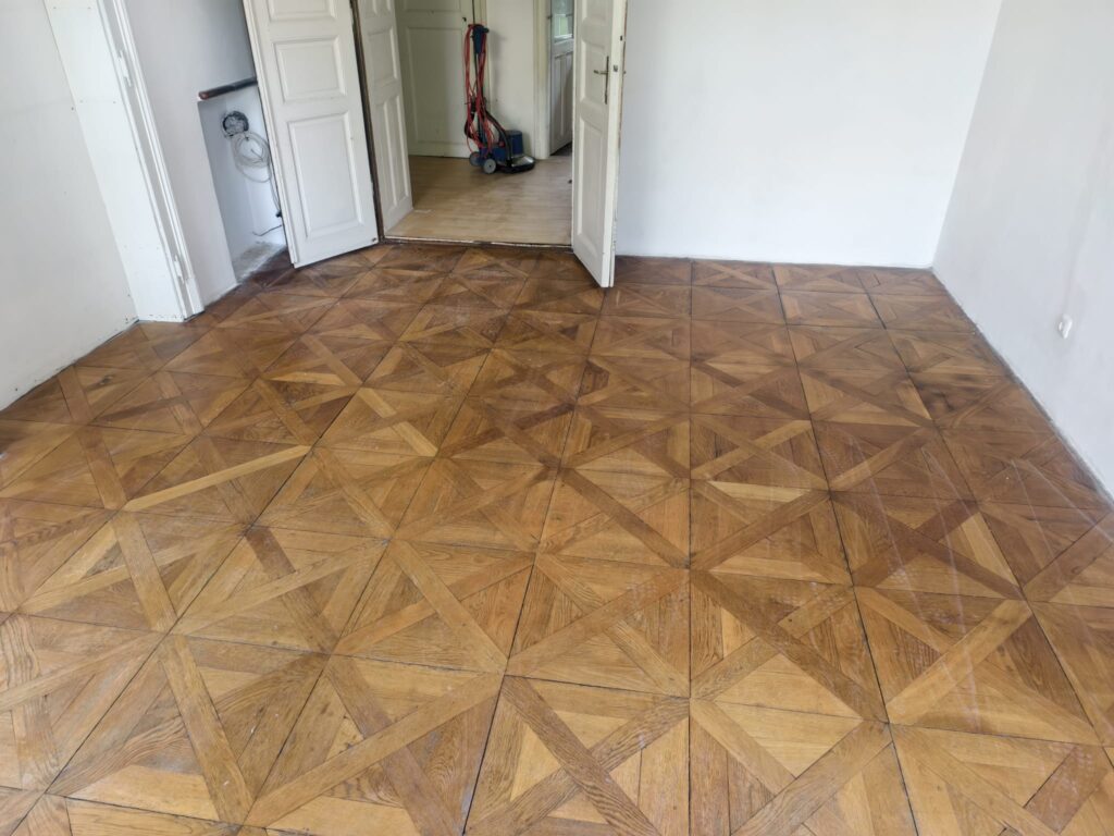 Parkett in Graz — Bild 1